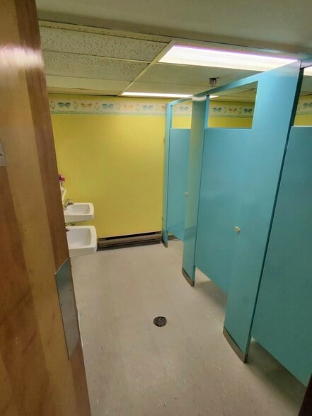 More Photos Of 261-301 Port Union Rd, Toronto Storefront For Lease