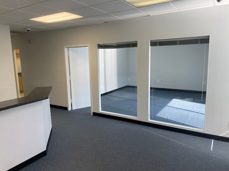 More Photos Of 8300 Guilford Rd, Columbia Unknown For Lease