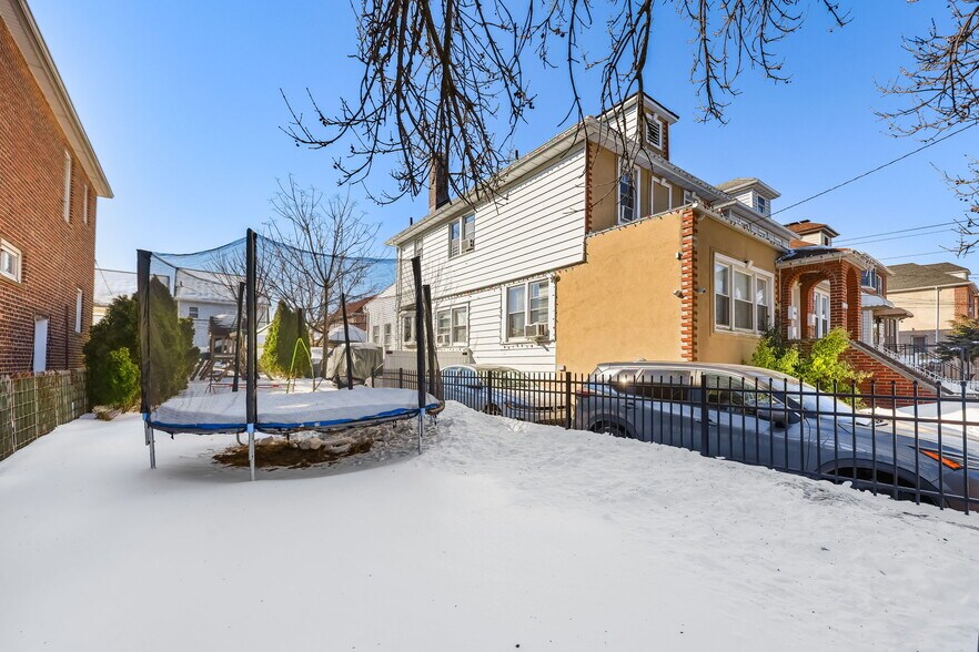 More Photos Of 1831 Paulding Ave, Bronx Land For Sale