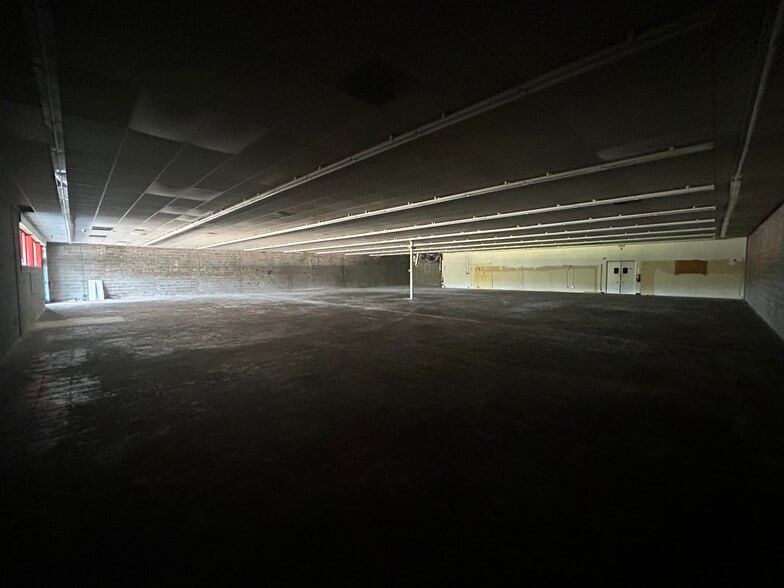 More Photos Of 1107 Huntsville Hwy, Fayetteville General Retail For Lease