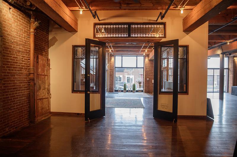 More Photos Of 1311 W 13th St, Kansas City Unknown For Lease