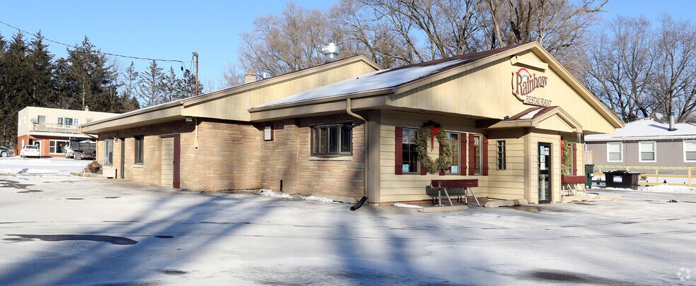 More Photos Of 6290 S Martin Rd, New Berlin Restaurant For Sale