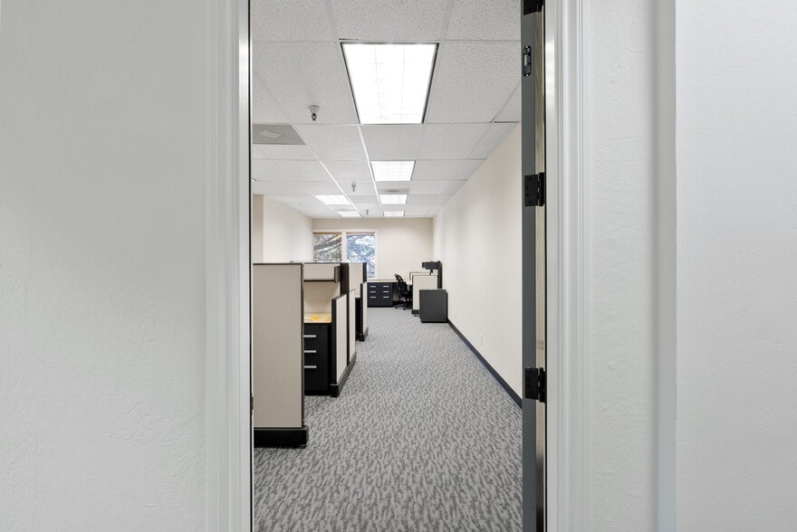 More Photos Of 289 S San Antonio Rd, Los Altos Office For Lease