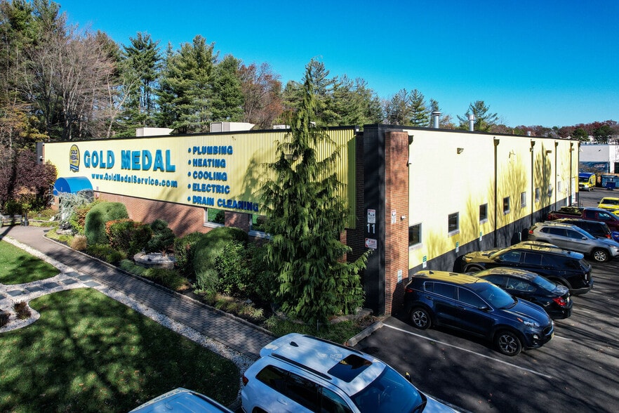 More Photos Of 11 Cotters Ln, East Brunswick Warehouse For Sale