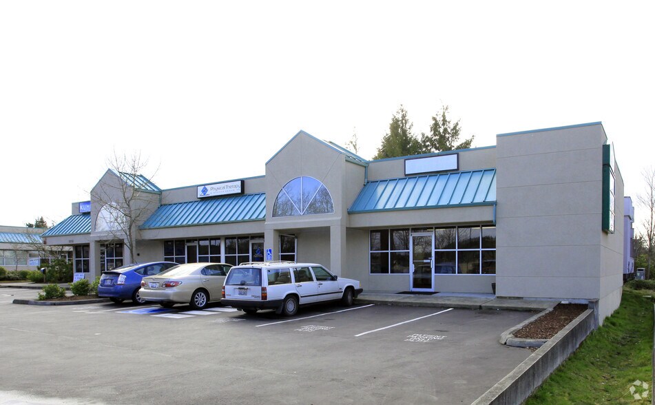 More Photos Of 2850 228th Ave SE, Sammamish General Retail For Lease