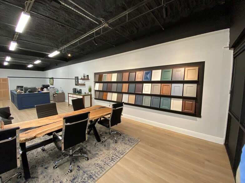 More Photos Of 1140-1180 Solana Ave, Winter Park Flex For Lease