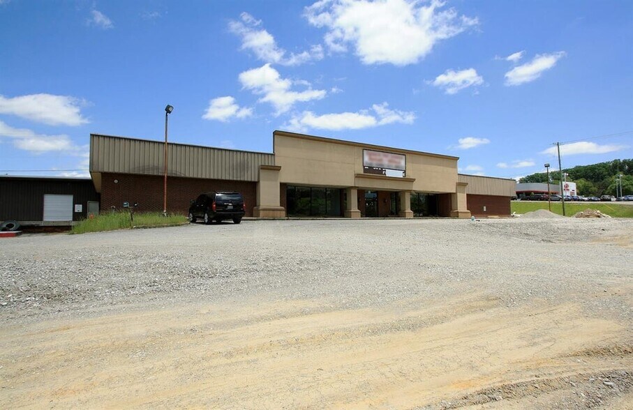 More Photos Of 236 E Cumberland Gap Pkwy, Corbin Storefront Retail Office For Lease