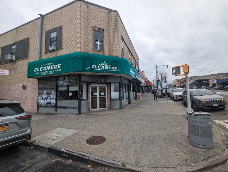 More Photos Of 3421-3439 Boston Rd, Bronx Storefront Retail Office For Lease