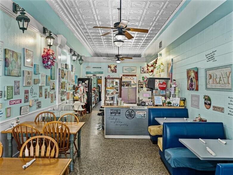 More Photos Of 135 S Central Ave, Bartow Storefront Retail Residential For Sale