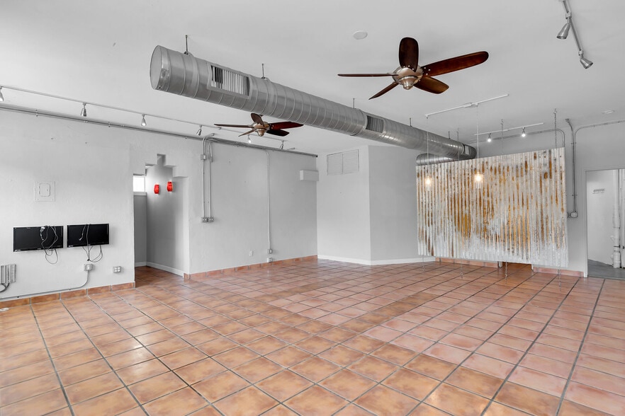 More Photos Of 1011 Truman Ave, Key West Apartments For Lease