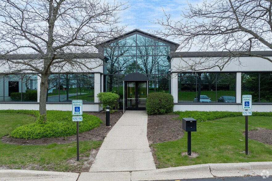 Primary Photo Of 1011 Woodlands Pky, Vernon Hills Warehouse For Sale