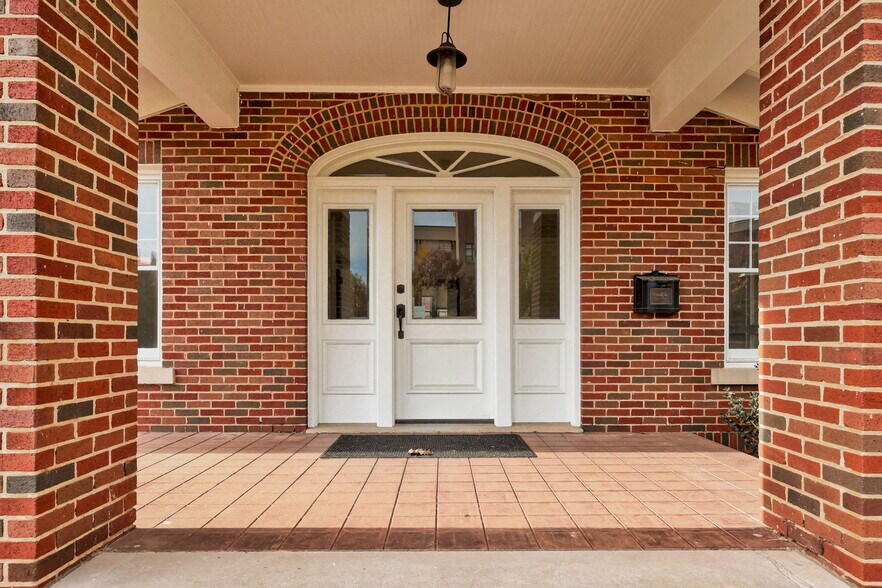 More Photos Of 1319 N Classen Dr, Oklahoma City Office For Lease