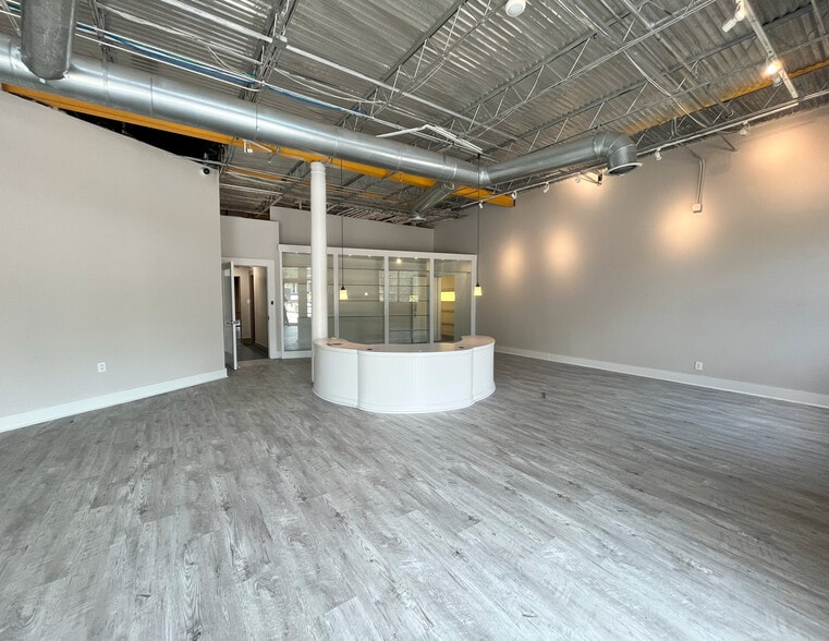 More Photos Of 812 Lambert Dr NE, Atlanta Research And Development For Lease