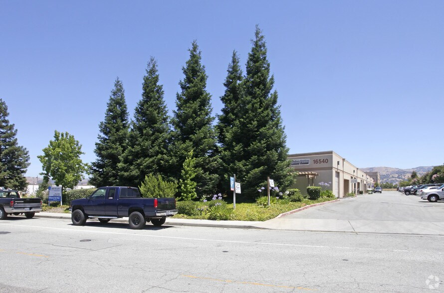 More Photos Of 16540-16550 Railroad Ave, Morgan Hill Warehouse For Lease