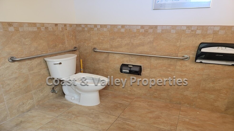 More Photos Of 6-10 San Miguel Ave, Salinas Office For Lease