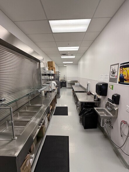 More Photos Of 2121 N University Pky, Provo Freestanding For Sale