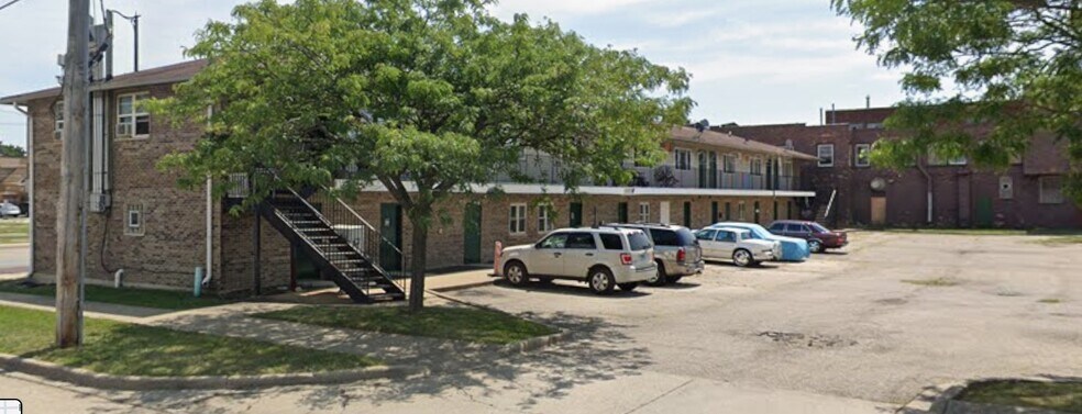 More Photos Of 512 S 5th Ave, Maywood Storefront Retail Residential For Sale