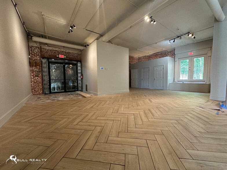 More Photos Of 312 N Highland Ave NE, Atlanta Storefront Retail Office For Lease