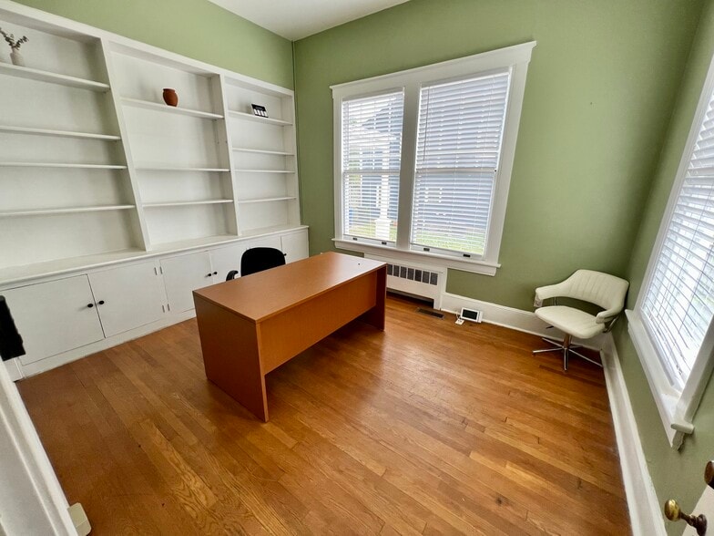 More Photos Of 509 Nash St W, Wilson Loft Creative Space For Sale