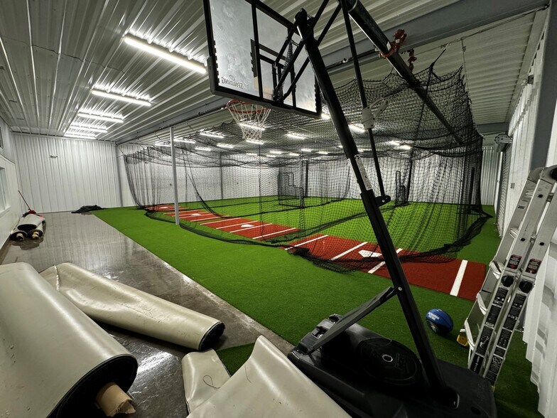 More Photos Of 4700-4790 Binz Engleman Rd, San Antonio Storefront Retail Office For Sale