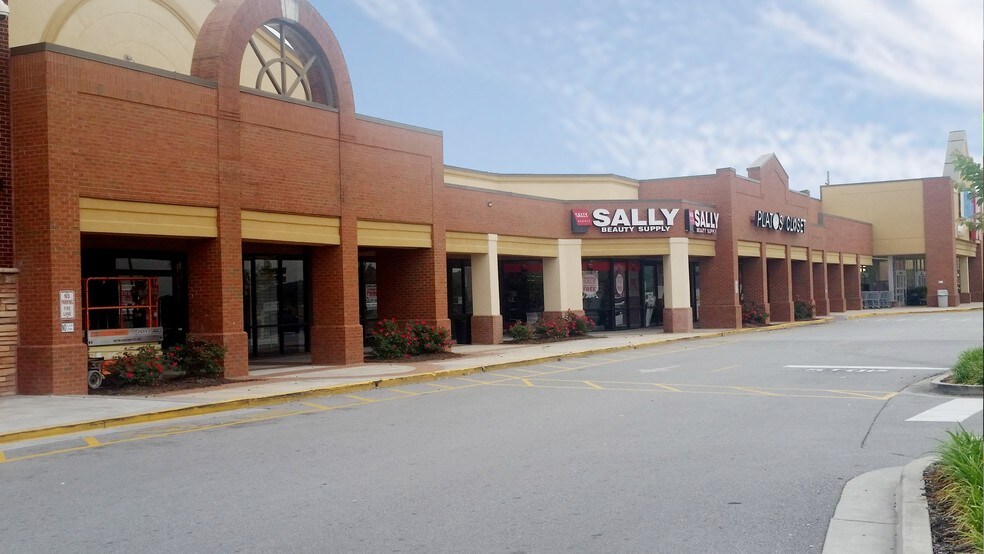 More Photos Of 156 Tom Hill SR Blvd, Macon-Bibb Unknown For Lease