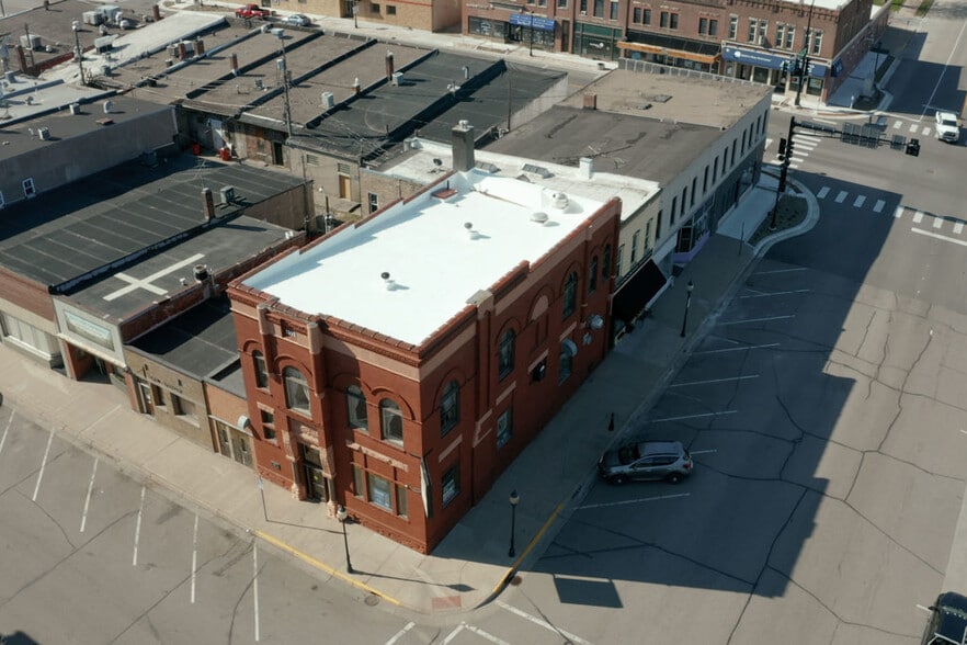 More Photos Of 100 S Washington St, Lake City Restaurant For Sale