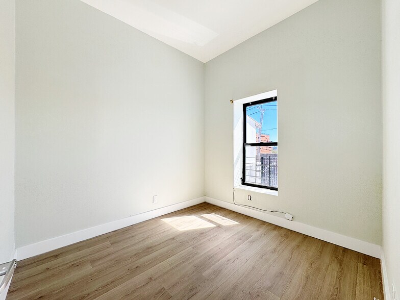 More Photos Of 2850 W 17th St, Brooklyn Apartments For Sale
