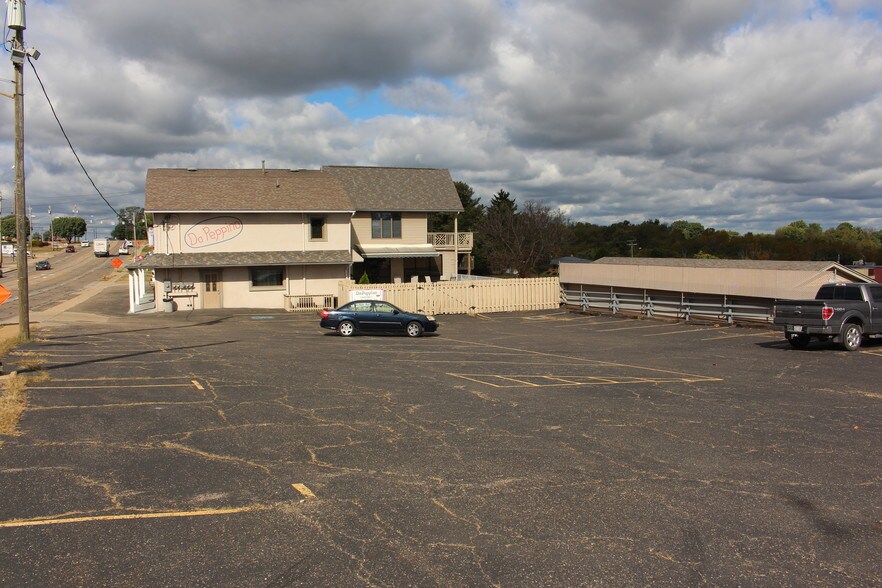 More Photos Of 725 Main St, Wintersville Restaurant For Sale