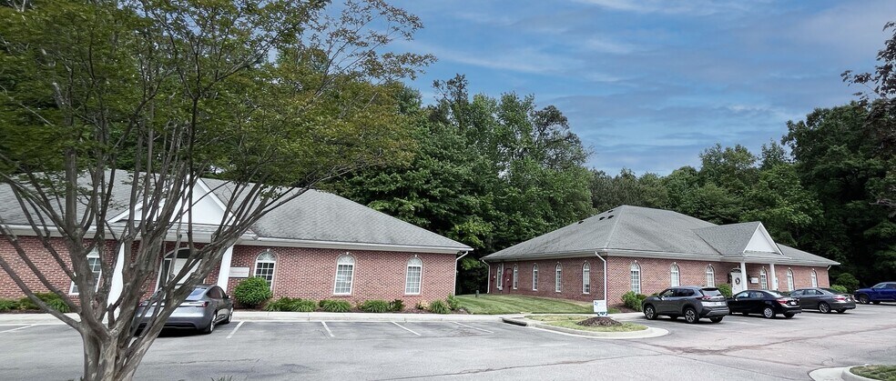 More Photos Of 1030 Old Bon Air Rd, Richmond Office For Sale