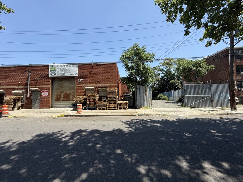 More Photos Of 527 E 82nd St, Brooklyn Industrial For Sale