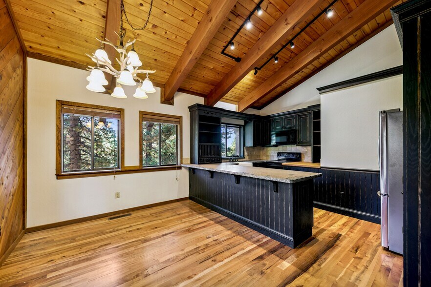 More Photos Of 844 Lichen Ct, Incline Village Apartments For Sale