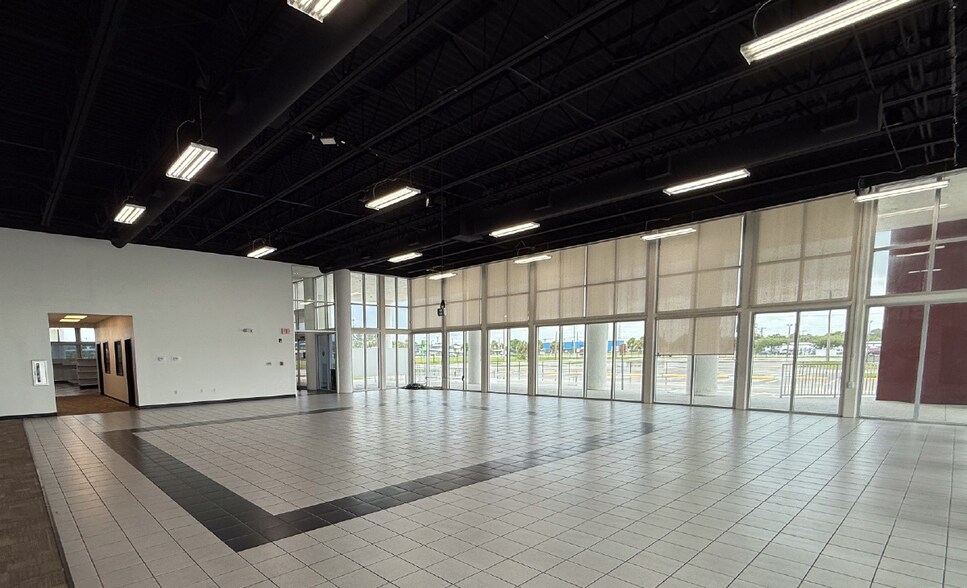 More Photos Of 3410 S Us Highway 1, Fort Pierce Auto Dealership For Sale