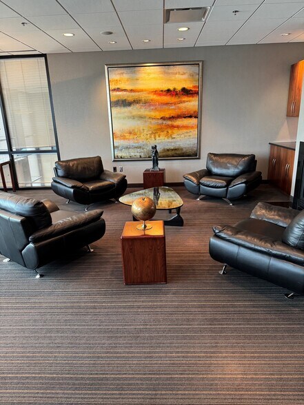 More Photos Of 7226 Lee Deforest Dr, Columbia Medical For Sale