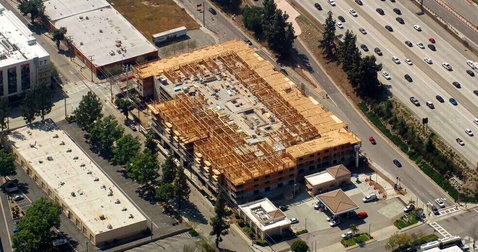 More Photos Of 127 W Pomona St, Monrovia Apartments For Lease