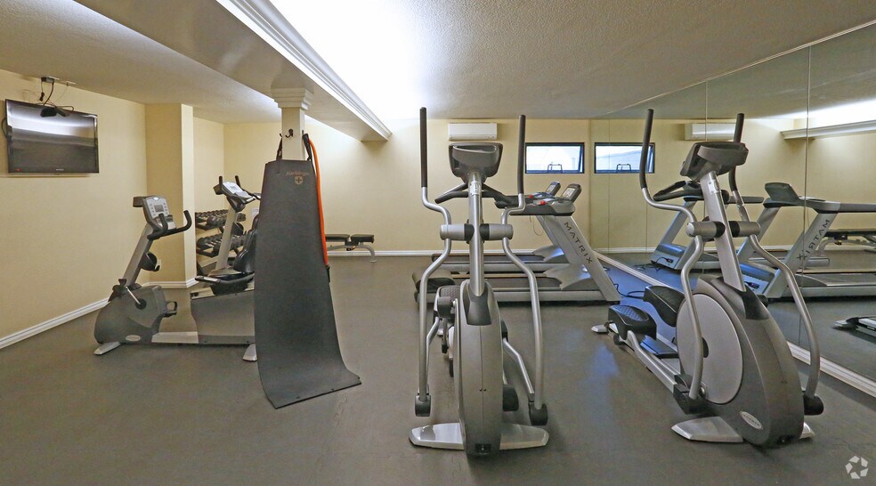 More Photos Of 20 E Main St, Los Gatos Apartments For Lease