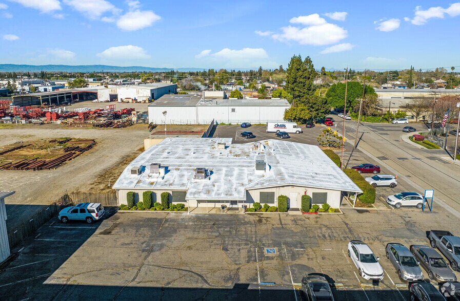 More Photos Of 222 E 4th St, Ripon Industrial For Sale