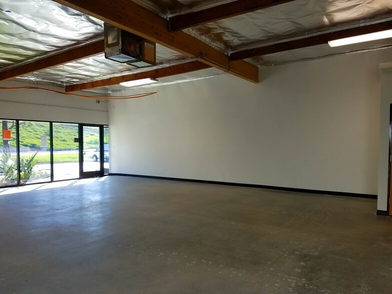 More Photos Of 27801 La Paz Rd, Laguna Niguel Showroom For Lease