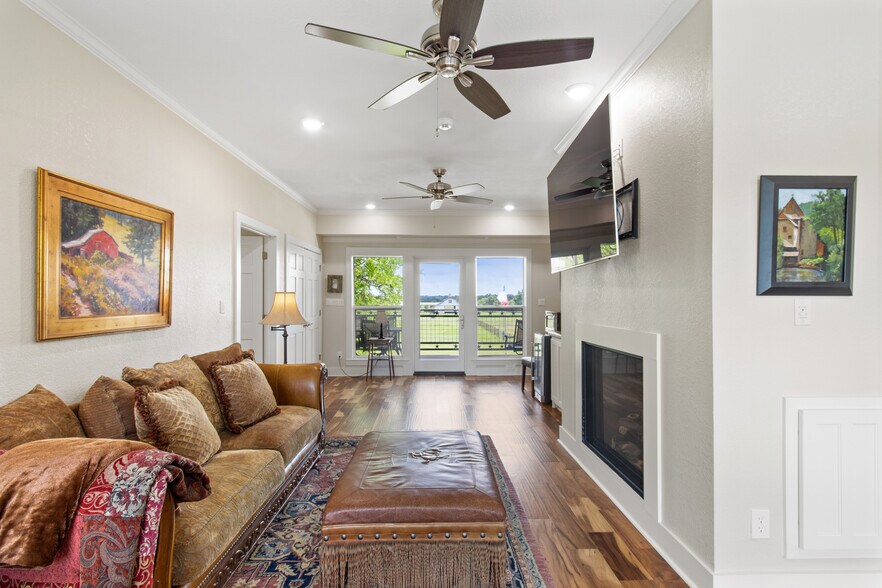 More Photos Of 1007 FM 390 E, Brenham Land For Sale