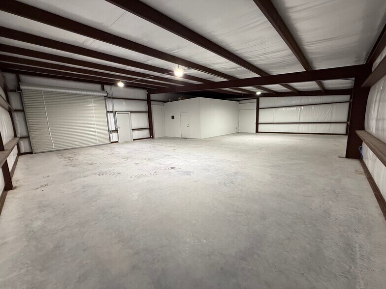 More Photos Of 150 Russell Ln, Dripping Springs Unknown For Lease