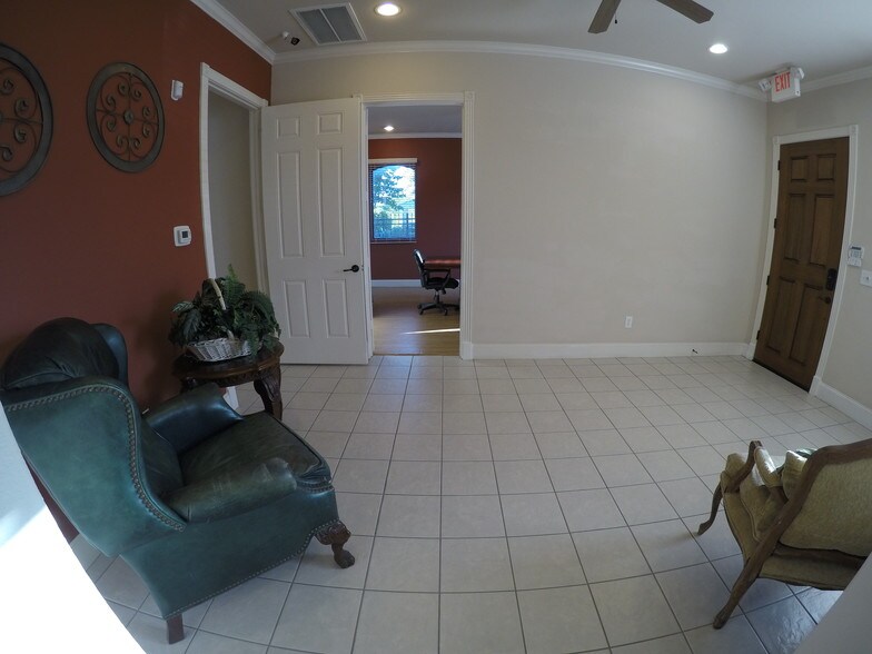More Photos Of 1806 Snake River Rd, Katy Medical For Sale
