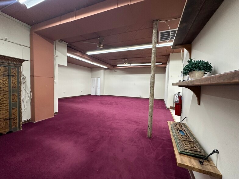 More Photos Of 8037 N Milwaukee Ave, Niles Storefront For Sale