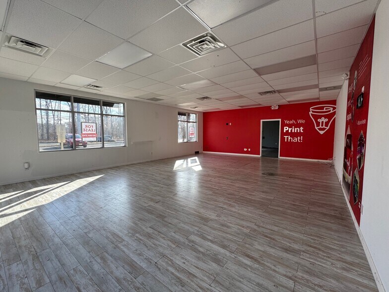 More Photos Of 571 Cross Keys Rd, Sicklerville Medical For Lease