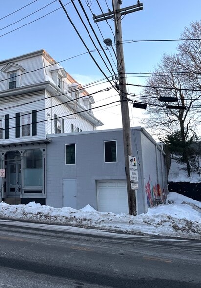 More Photos Of 189 Exchange St, Pawtucket General Retail For Lease