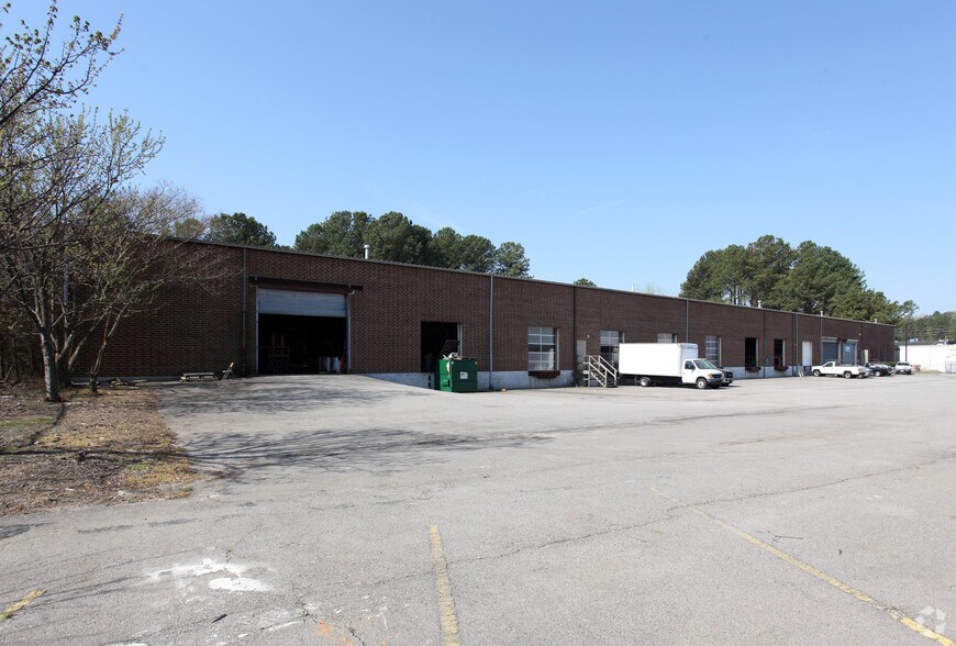More Photos Of 2400 Alwin Ct, Raleigh Warehouse For Lease