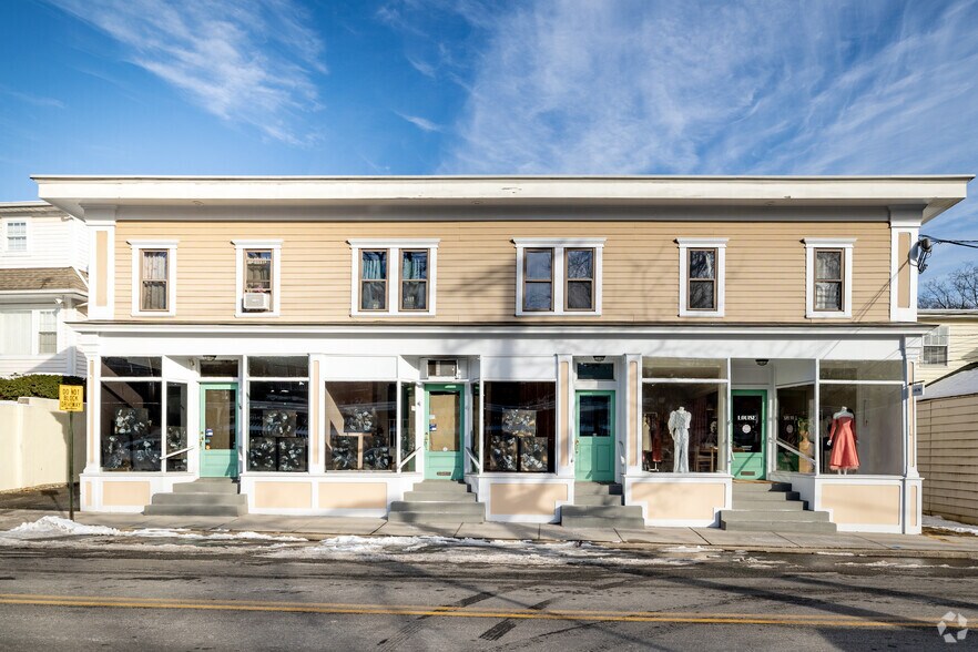 More Photos Of 82-86 Birch Hill Rd, Locust Valley Storefront Retail Residential For Lease