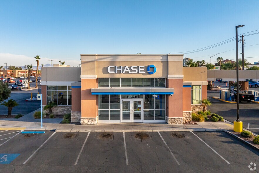 More Photos Of 2550 S Maryland Pky, Las Vegas Freestanding For Sale