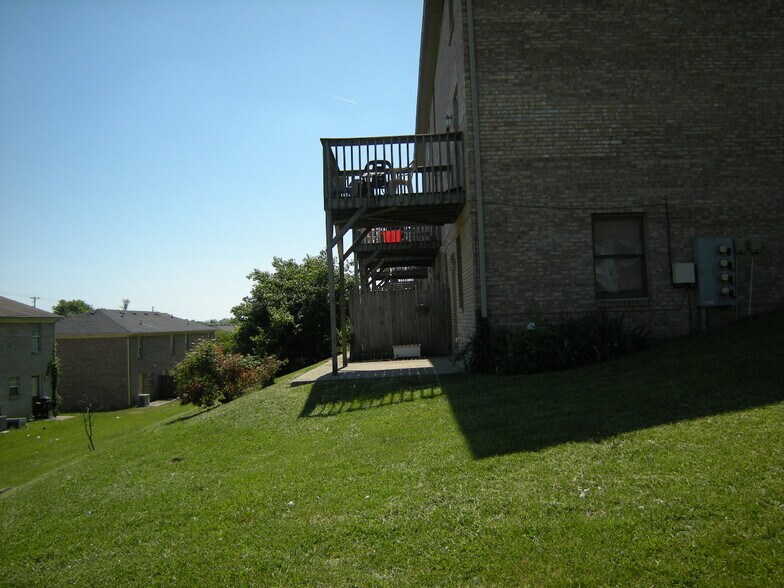 More Photos Of 303 McDougal Ave, Richmond Apartments For Sale