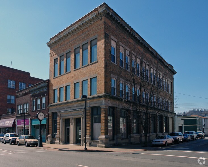 More Photos Of 209 W Washington St, Charleston Office For Lease