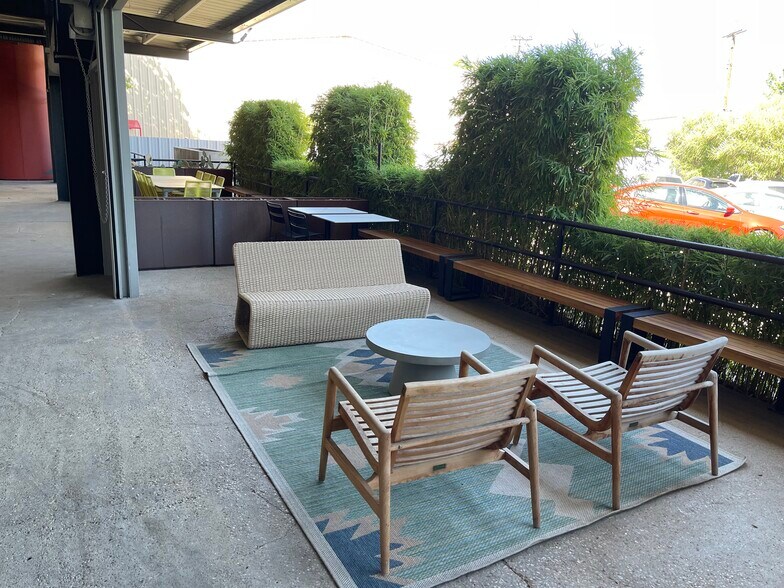 More Photos Of 4000 East Side Ave, Dallas Loft Creative Space For Lease