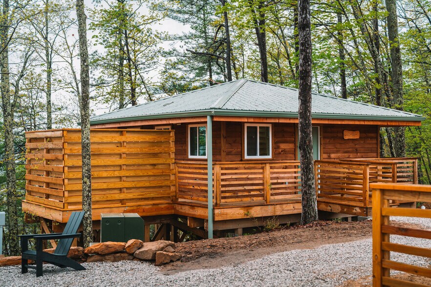 More Photos Of 250 Wood Thrush Lane, Rogers Specialty For Sale